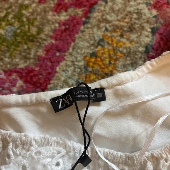 White Eyelet Ruffle Top - Picture 3 of 5